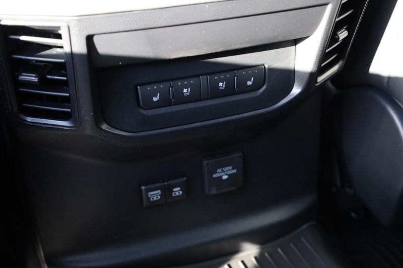 Toyota Tundra 4WD Vehicle Image 24