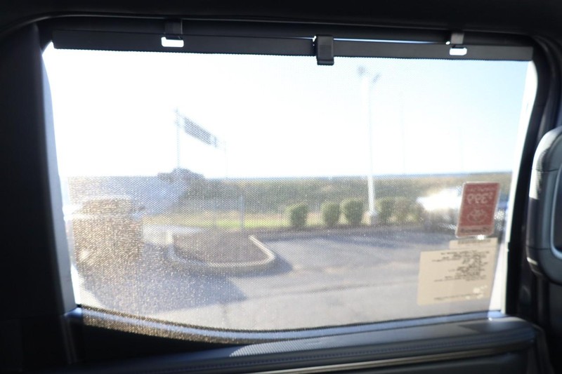 Toyota Tundra 4WD Vehicle Image 27