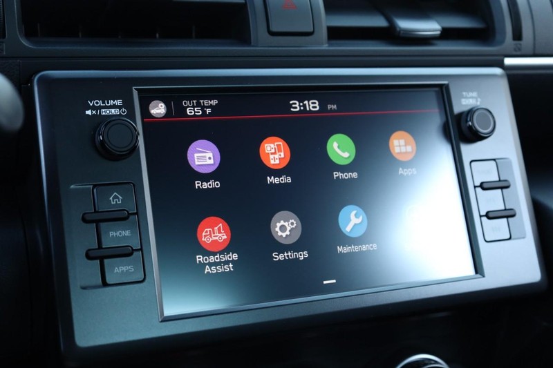 Toyota GR86 Vehicle Full-screen Gallery Image 11