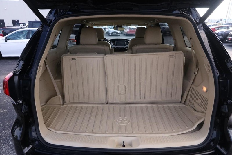 Toyota Highlander Vehicle Image 07