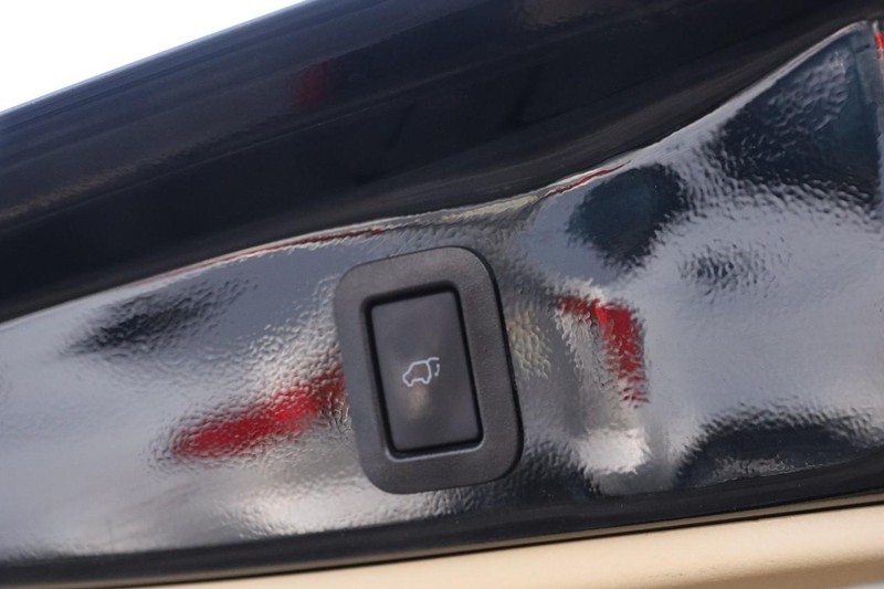 Toyota Highlander Vehicle Image 08