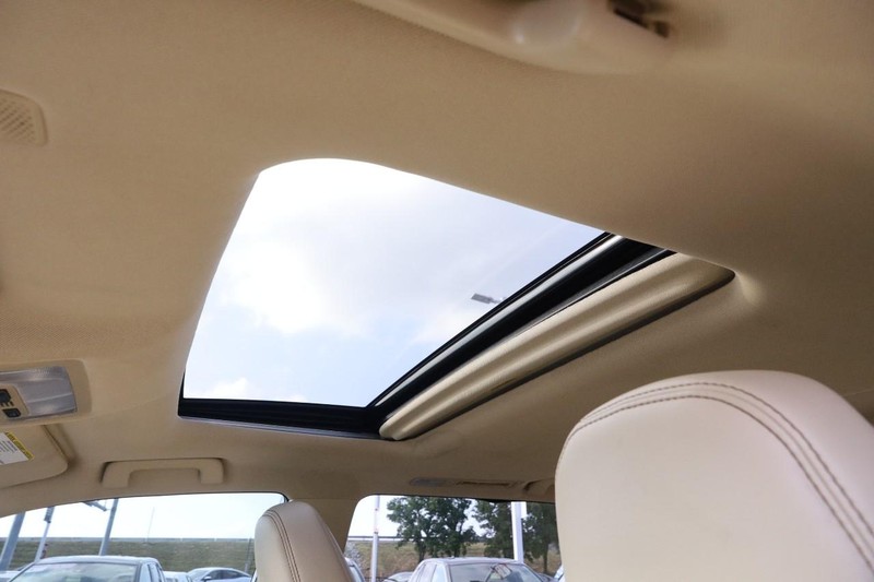 Toyota Highlander Vehicle Image 09