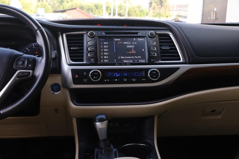 Toyota Highlander Vehicle Image 27