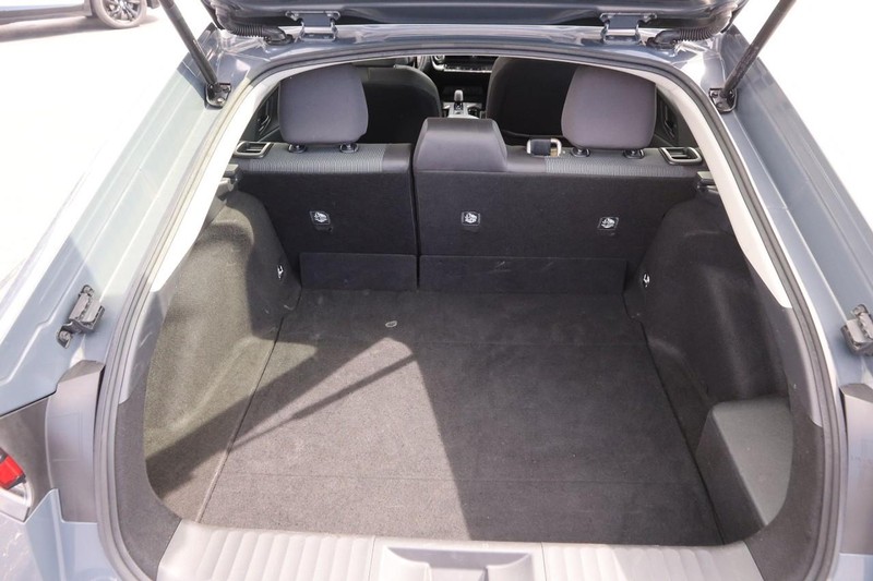 Toyota Prius Vehicle Image 07