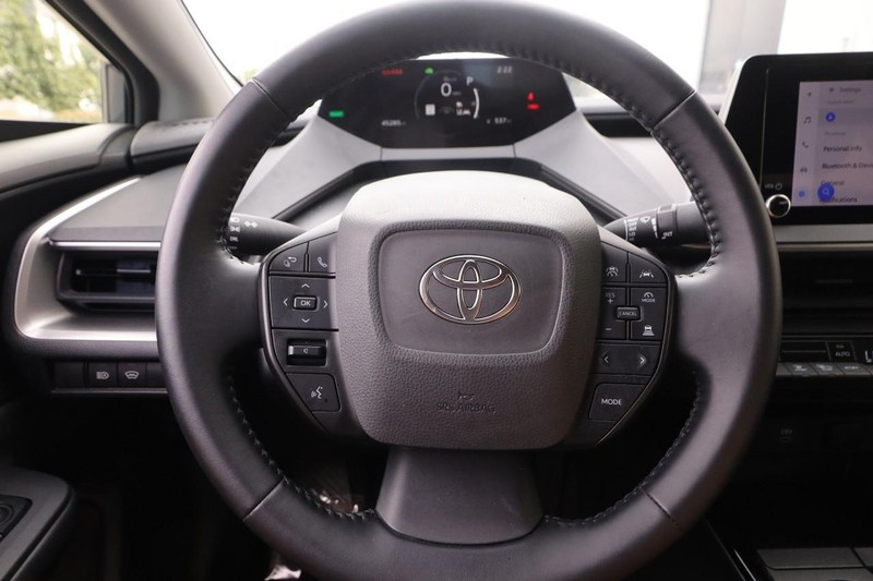 Toyota Prius Vehicle Image 10