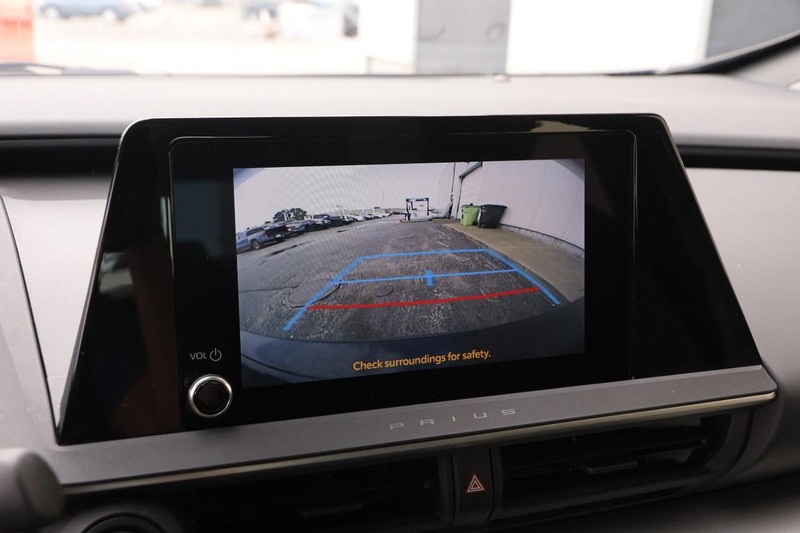 Toyota Prius Vehicle Image 16