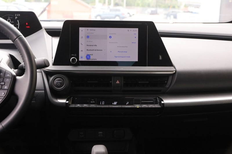 Toyota Prius Vehicle Image 23