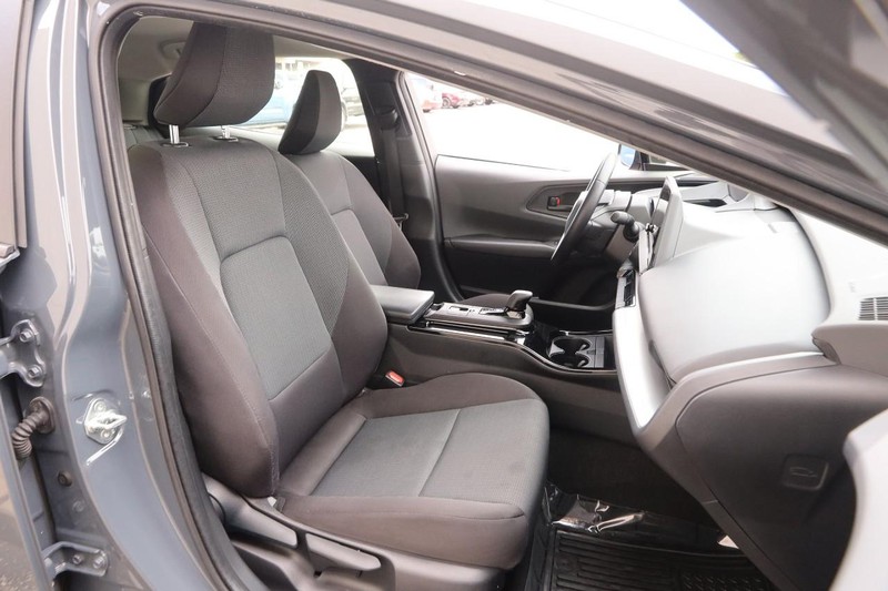 Toyota Prius Vehicle Image 25