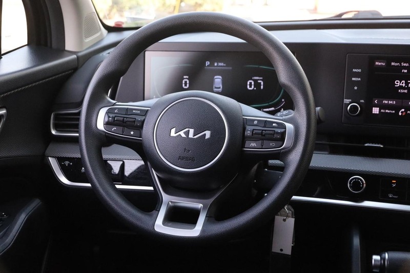 Kia Sportage Vehicle Full-screen Gallery Image 22