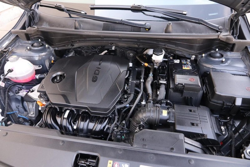 Kia Sportage Vehicle Full-screen Gallery Image 26