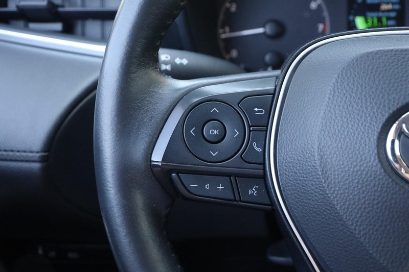 Toyota Corolla Cross Vehicle Full-screen Gallery Image 11