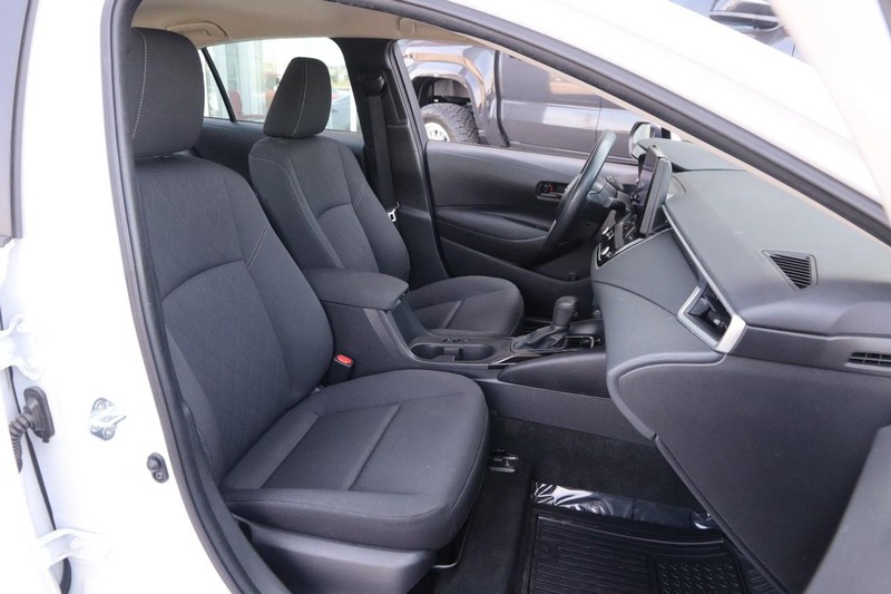 Toyota Corolla Vehicle Full-screen Gallery Image 23