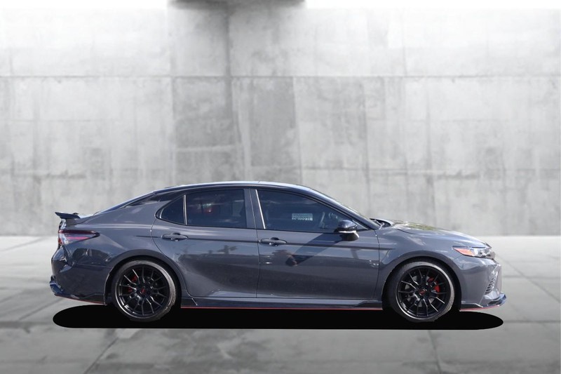 Toyota Camry Vehicle Image 05