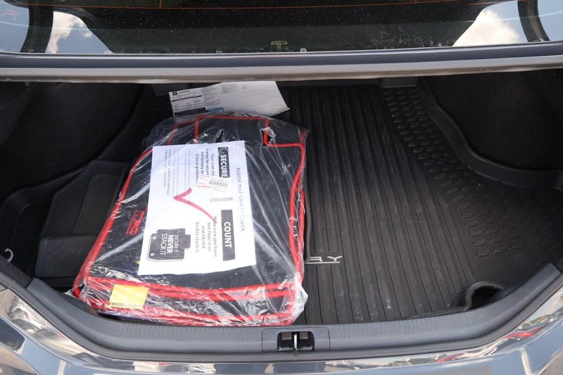 Toyota Camry Vehicle Image 07