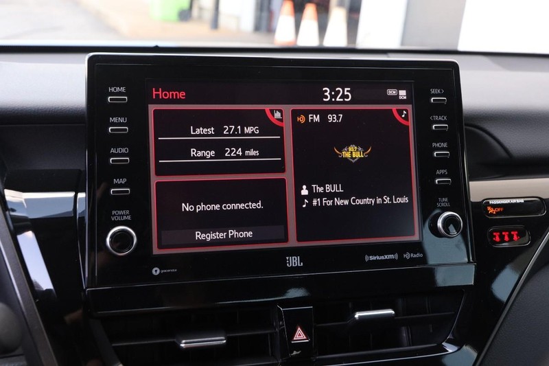 Toyota Camry Vehicle Image 15