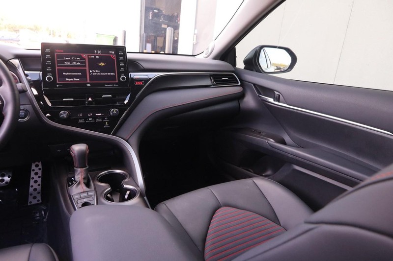 Toyota Camry Vehicle Image 24