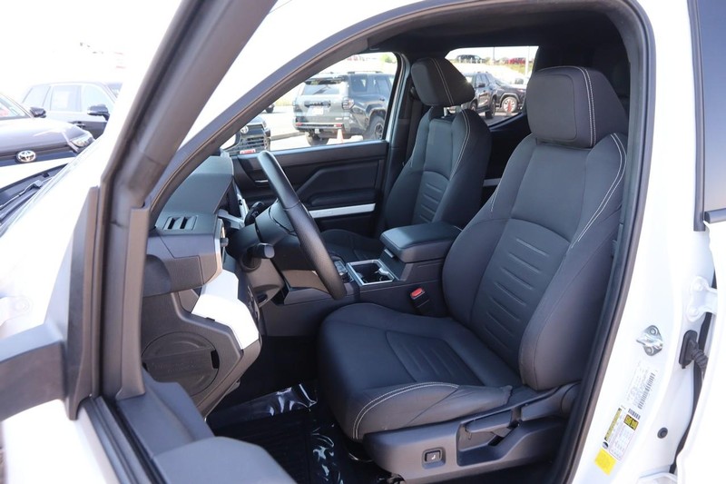 Toyota Tacoma 4WD Vehicle Image 08