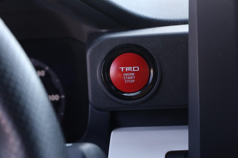 Toyota Tacoma 4WD Vehicle Image 14