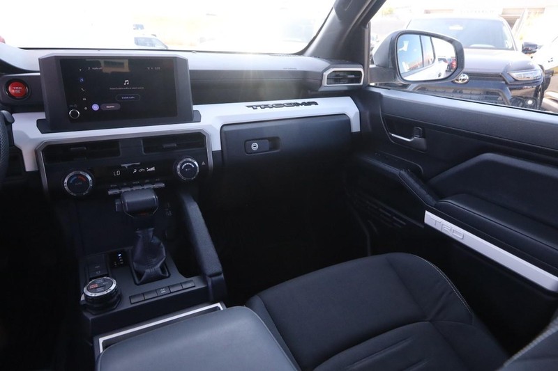 Toyota Tacoma 4WD Vehicle Image 24