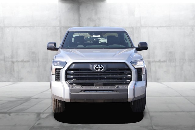 Toyota Tundra 4WD Vehicle Image 04