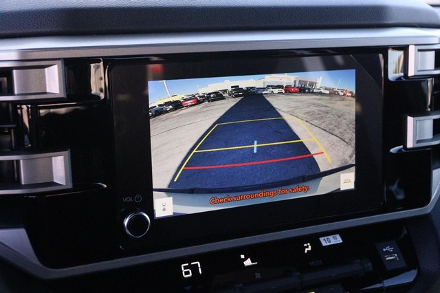 Toyota Tundra 4WD Vehicle Image 16