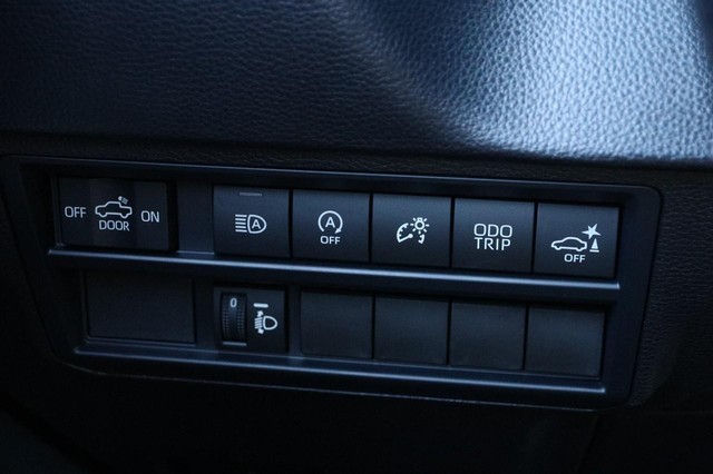 Toyota Tundra 4WD Vehicle Image 19