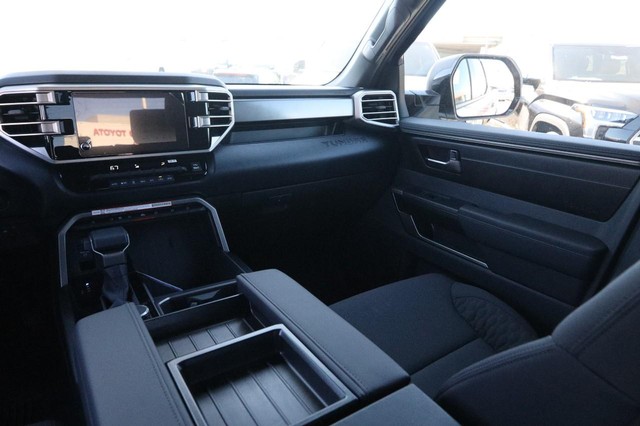 Toyota Tundra 4WD Vehicle Image 24