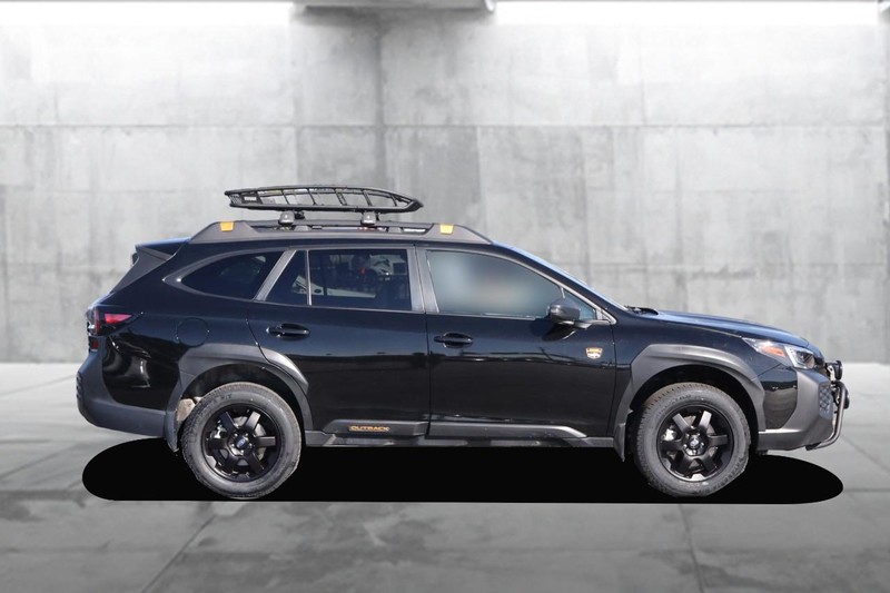 Subaru Outback Vehicle Full-screen Gallery Image 5