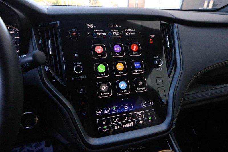 Subaru Outback Vehicle Full-screen Gallery Image 21