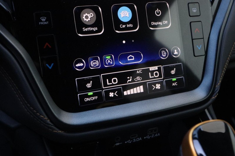 Subaru Outback Vehicle Full-screen Gallery Image 22