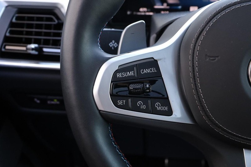 BMW X5 Vehicle Image 15