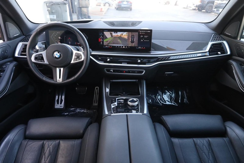 BMW X5 Vehicle Image 24