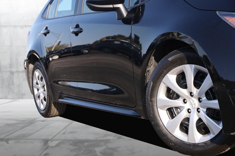 Toyota Corolla Vehicle Image 03