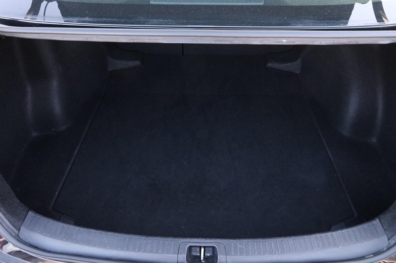 Toyota Corolla Vehicle Image 07