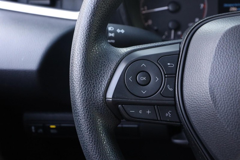 Toyota Corolla Vehicle Image 11