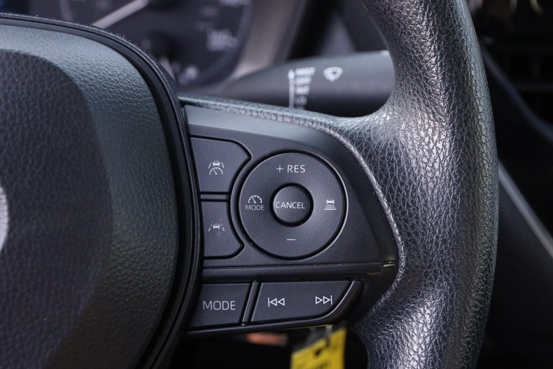 Toyota Corolla Vehicle Image 12