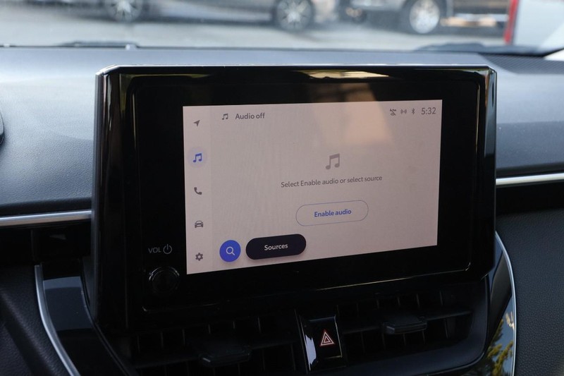 Toyota Corolla Vehicle Image 14