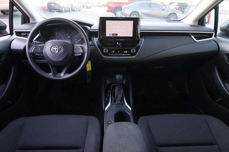 Toyota Corolla Vehicle Image 17