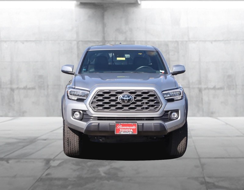 Toyota Tacoma 4WD Vehicle Image 04