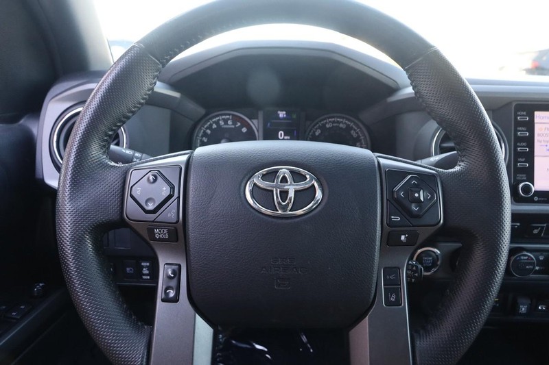 Toyota Tacoma 4WD Vehicle Image 10