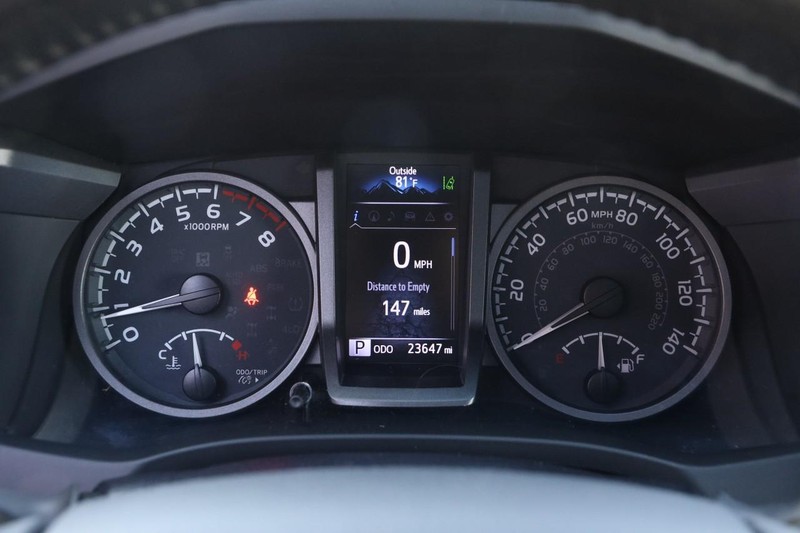 Toyota Tacoma 4WD Vehicle Image 13