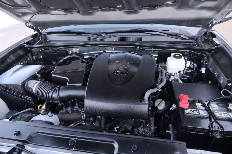 Toyota Tacoma 4WD Vehicle Image 26