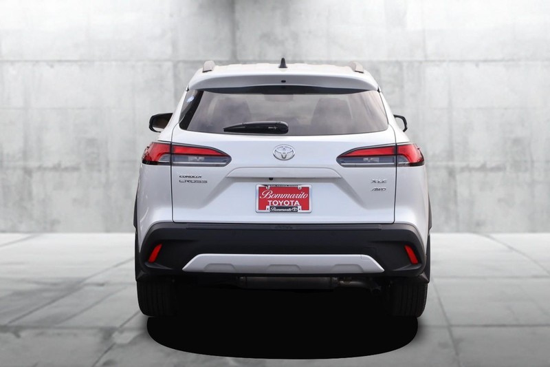 Toyota Corolla Cross Vehicle Image 06