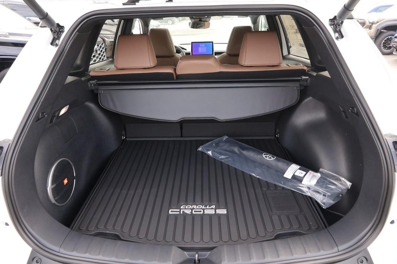 Toyota Corolla Cross Vehicle Image 07