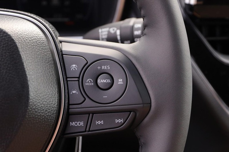 Toyota Corolla Cross Vehicle Image 14