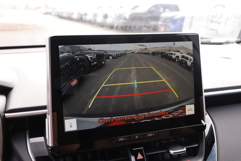 Toyota Corolla Cross Vehicle Image 18