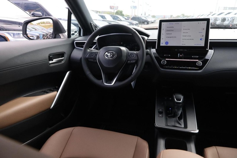 Toyota Corolla Cross Vehicle Image 23