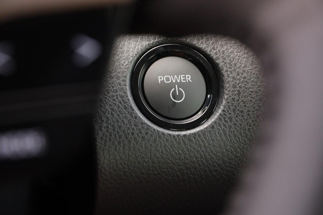 Toyota Camry Vehicle Image 14