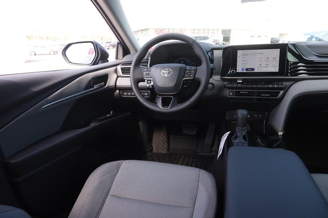 Toyota Camry Vehicle Image 21
