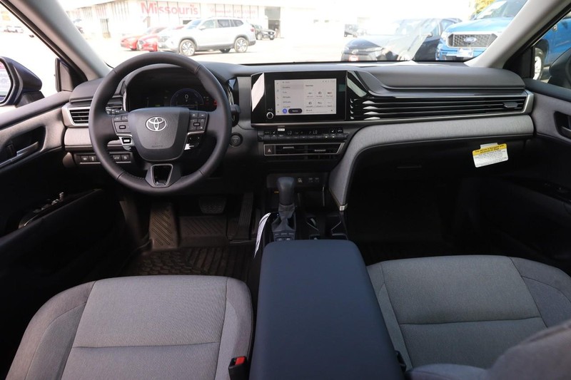 Toyota Camry Vehicle Image 20